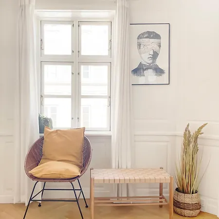 Apartment Large Apartment With 4 Bedrooms In Copenhagen *