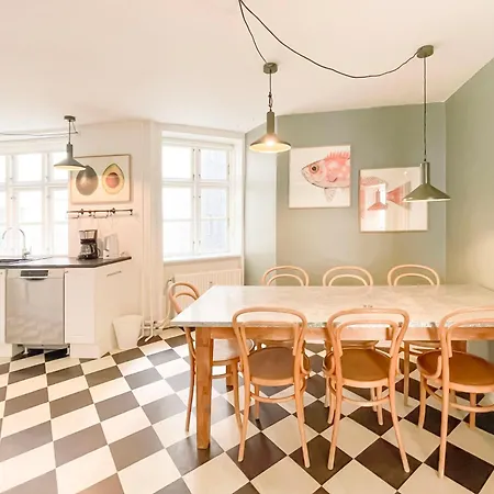 Large Apartment With 4 Bedrooms In Copenhagen Apartment Copenhagen